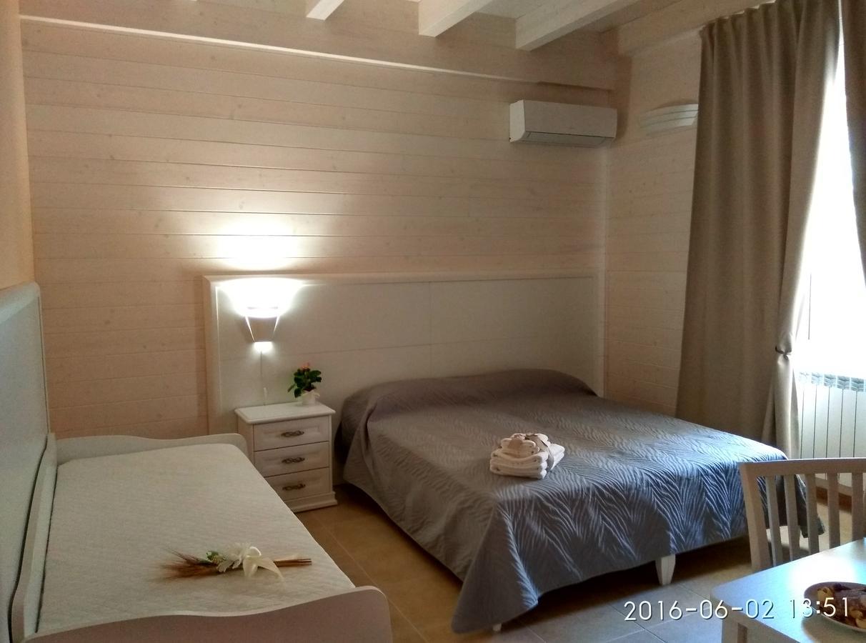 Le Camelie Bed & Breakfast Marina di Ginosa Exterior photo