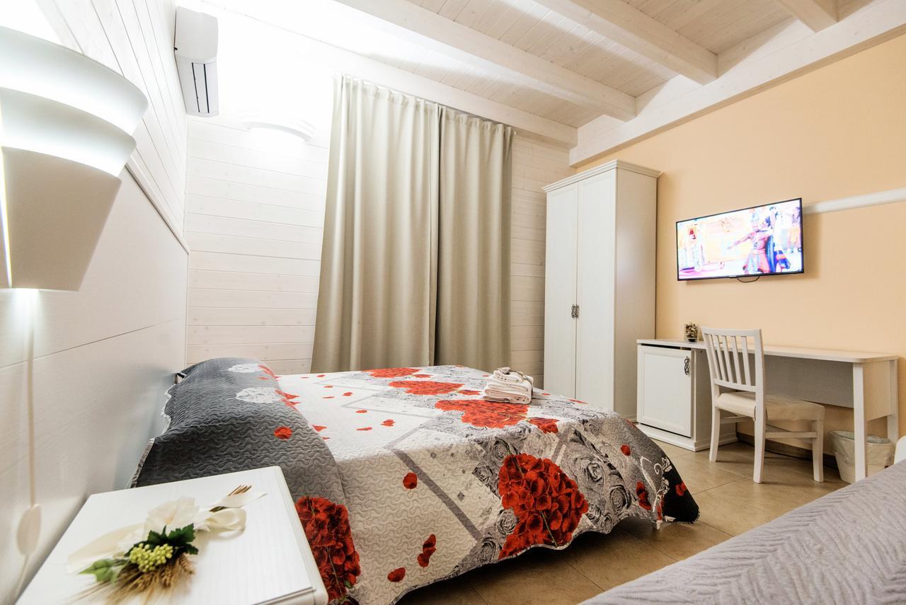 Le Camelie Bed & Breakfast Marina di Ginosa Exterior photo